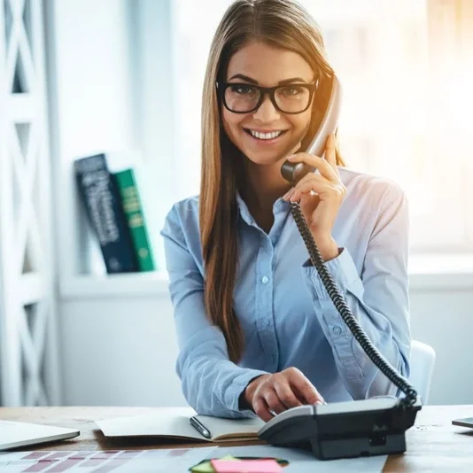 Housekeeping, Manutenzione e Comunicazione